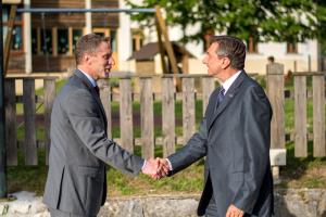 tedennezavtzene42531706